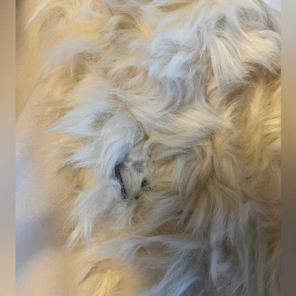 Vince Plush Faux Fur Jacket - Cream (size small) - Picture 6 of 8
